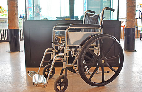 wheelchair in Zoo store